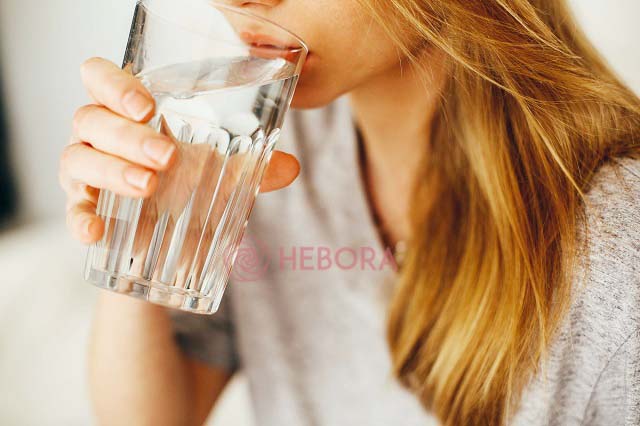 Hãy bổ sung nước 2 lít mỗi ngày