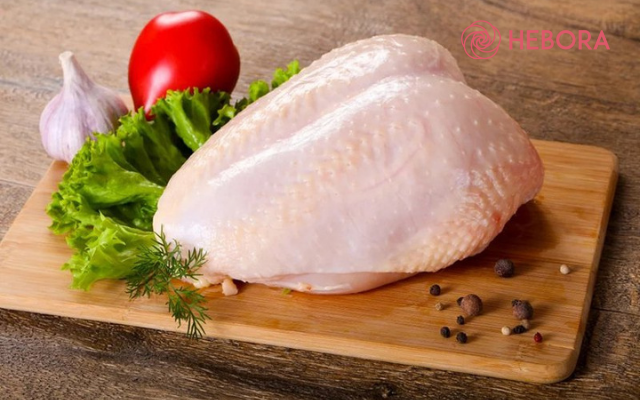 Bị vết mổ có nên ăn thịt gà không?