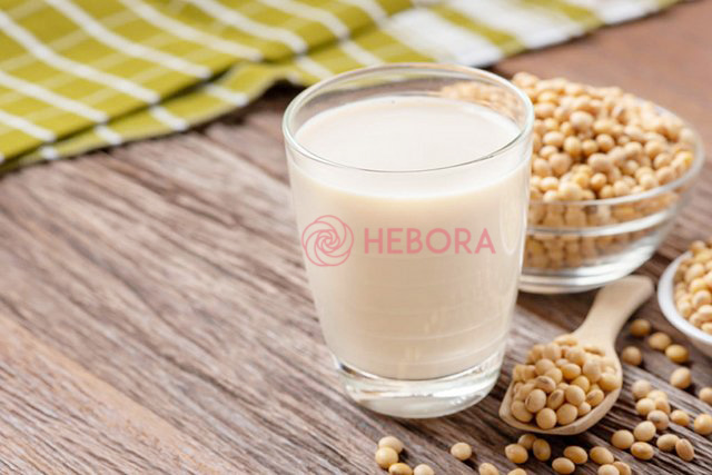 Tìm hiểu uống sữa đậu nành có nổi mụn không?
